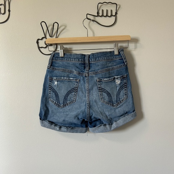Hollister Jean Shorts - Picture 2 of 2